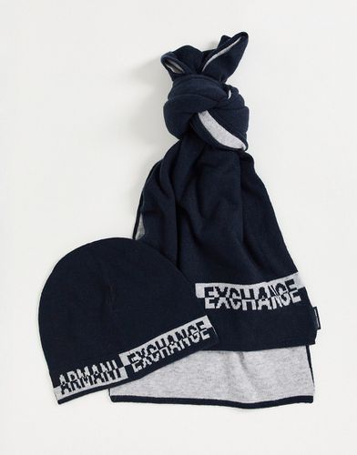 Set regalo composto da sciarpa e berretto con logo blu navy - Armani Exchange - Modalova