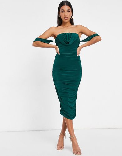 Vestito a fascia verde smeraldo con dettaglio drappeggiato - Femme Luxe - Modalova