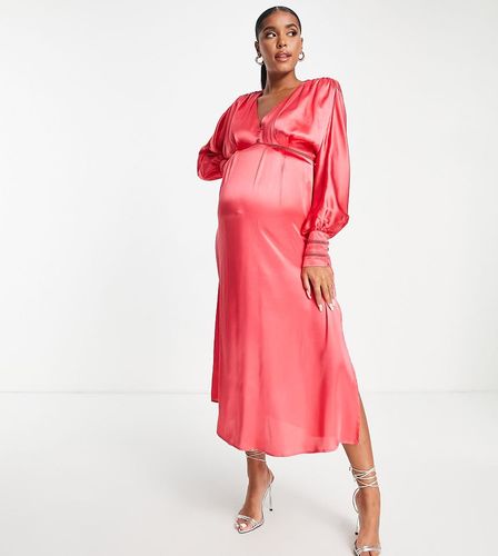 Milly - Vestito midi in raso color corallo con maniche ad ali di pipistrello-Rosa - Hope & Ivy Maternity - Modalova