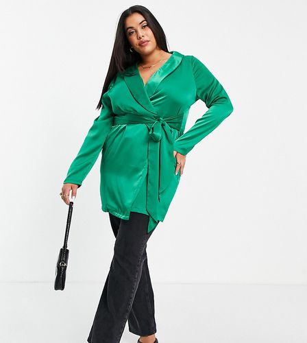 Vestito blazer verde smeraldo allacciato sul davanti - In The Style Plus - Modalova
