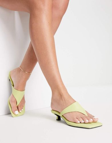 Sandali con tacco verdi modello infradito-Verde - Monki - Modalova