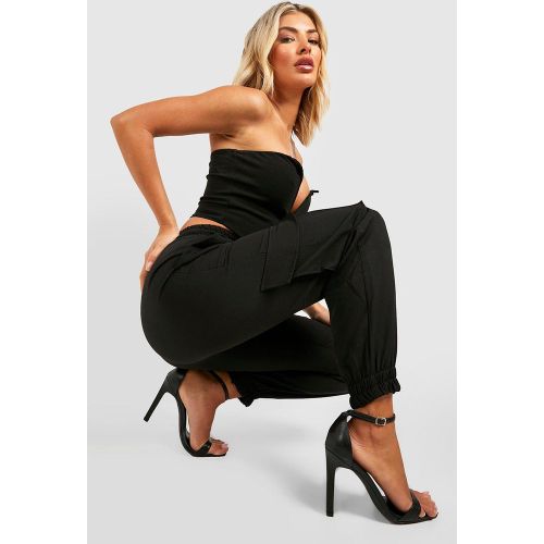 Pantaloni tuta Cargo a vita alta - boohoo - Modalova