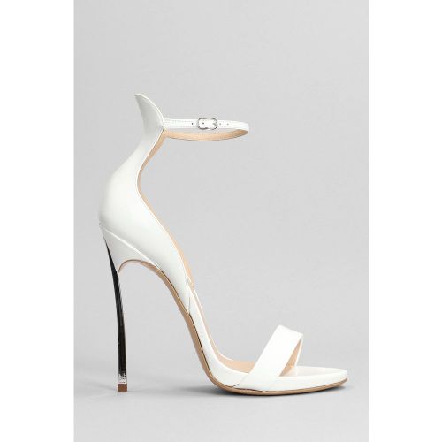 Sandali in Vernice Bianca - Casadei - Modalova