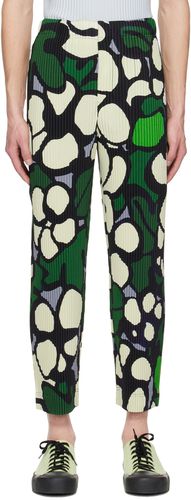 Green & Off- Printed Trousers - Homme Plissé Issey Miyake - Modalova