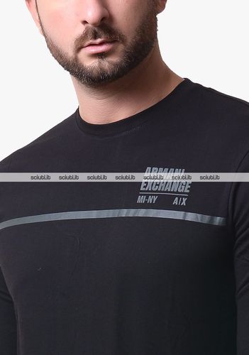 Tshirt uomo nera logo in contrasto - Armani Exchange - Modalova