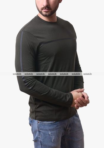 Tshirt uomo verde scuro logo in contrasto - Armani Exchange - Modalova